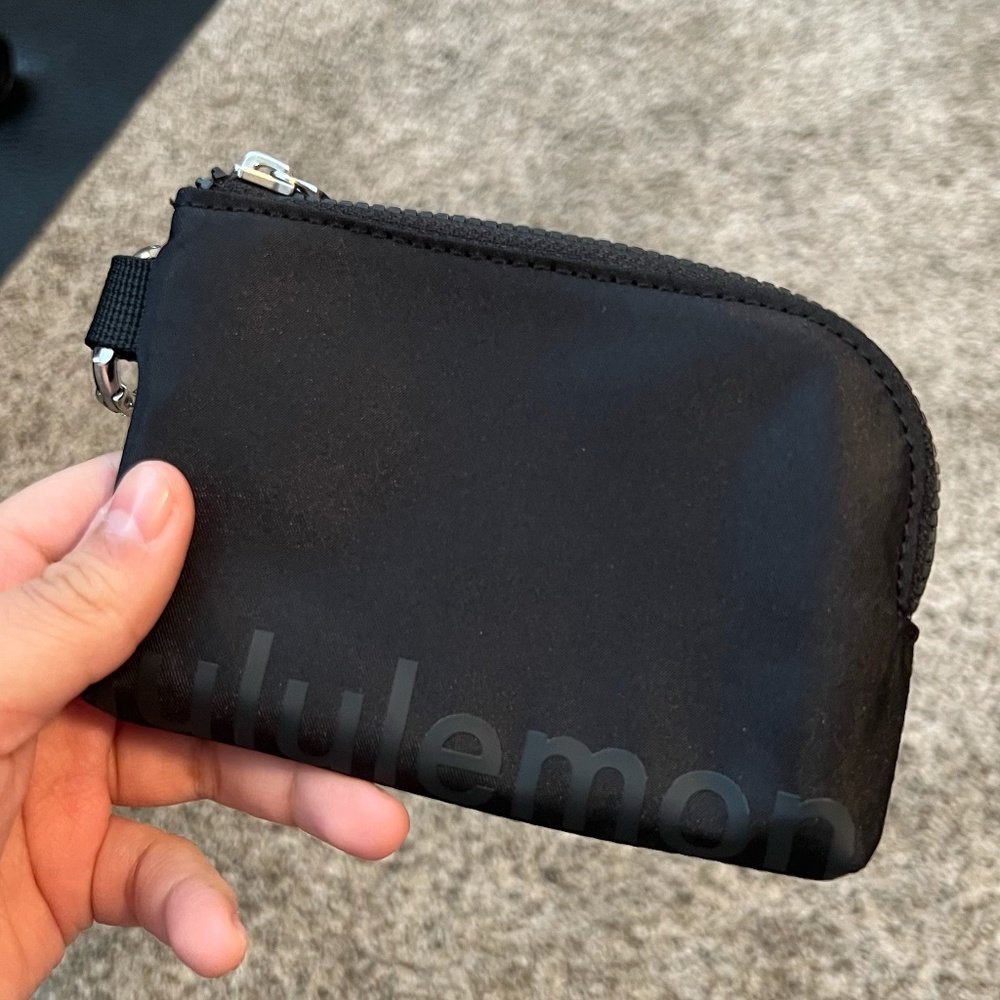 SOLD Lululemon Clippable Card Pouch - Black
